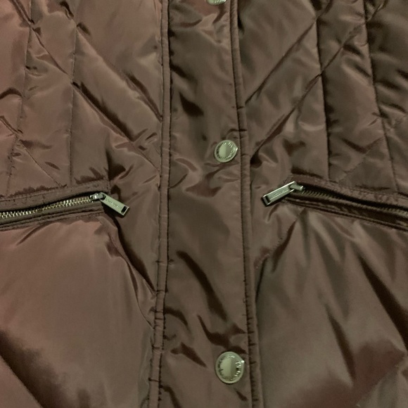 Winter coat with removal hood and removal collar - Picture 4 of 4